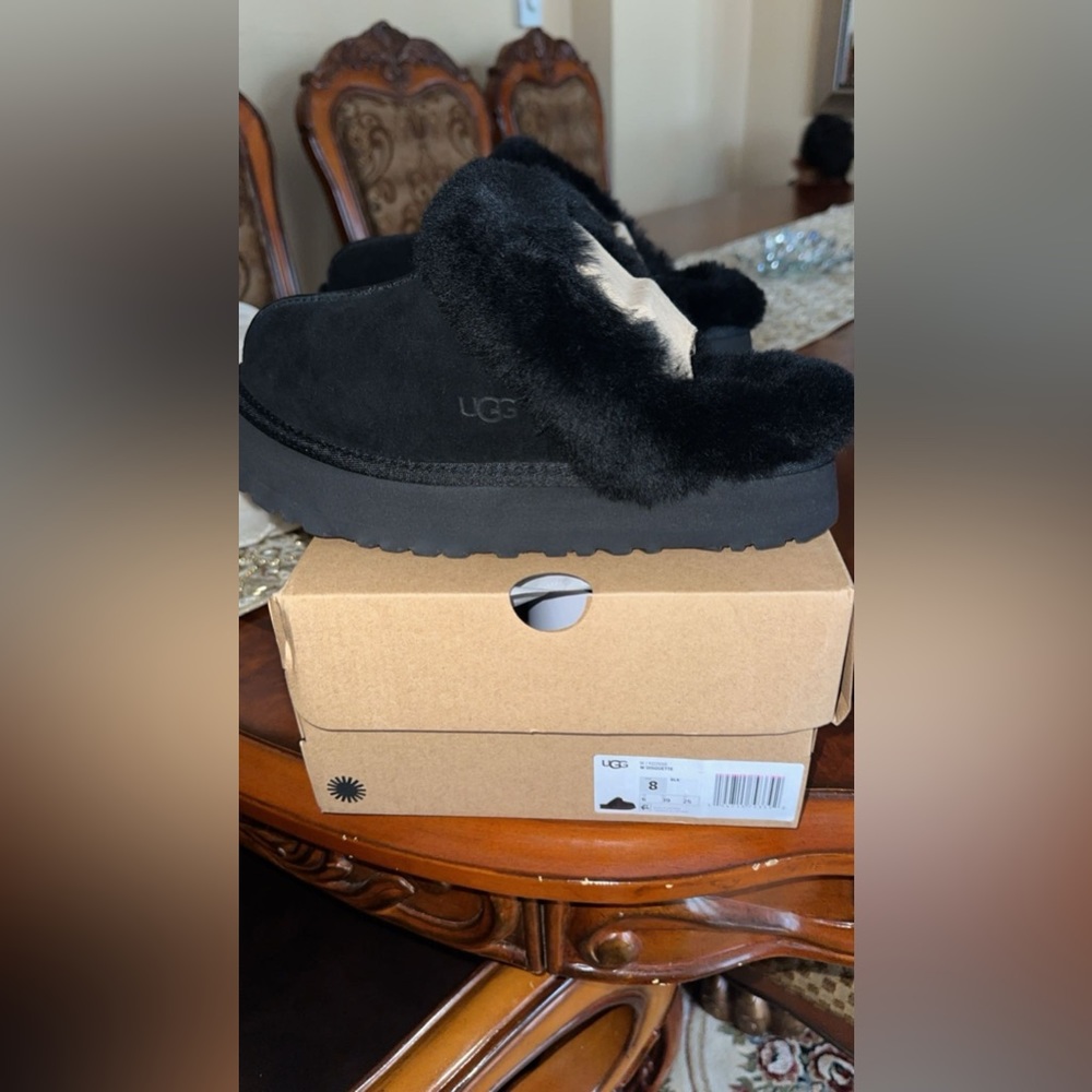 Ugg slipper